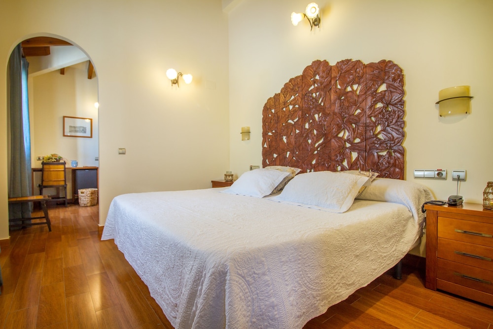 Classic Double Room - Photo 5