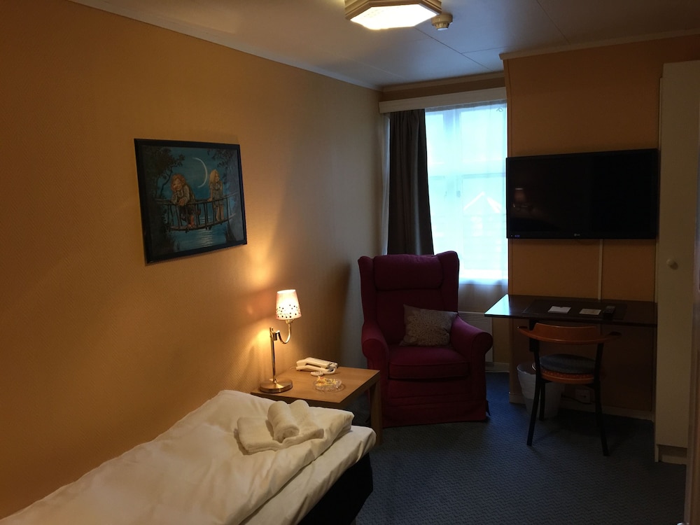 Single Room (Fjord View) photo 2