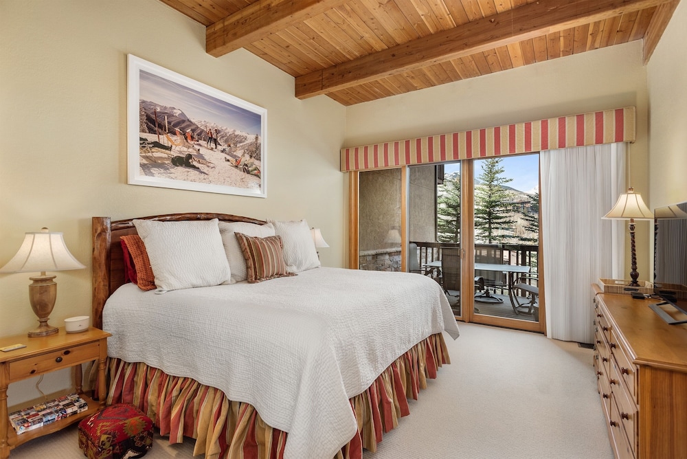 Condo, 4 Bedrooms