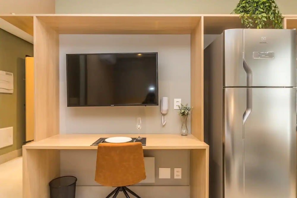 Deluxe Studio Suite - Photo 15