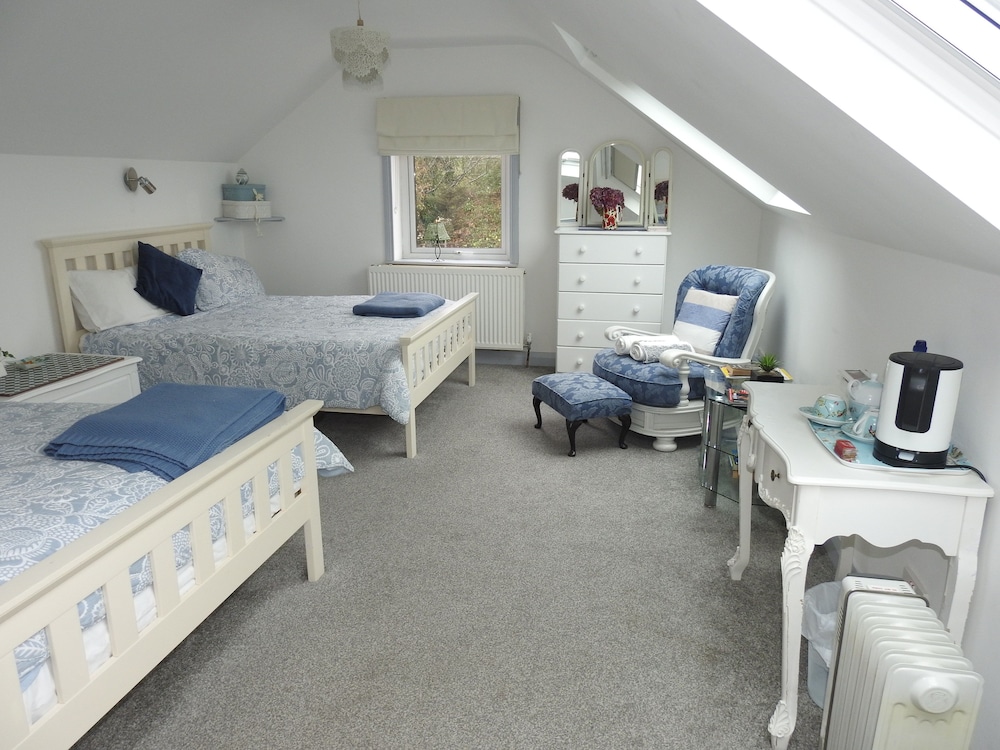 Deluxe Double Or Twin Room, 1 Bedroom, Sea View photo 2