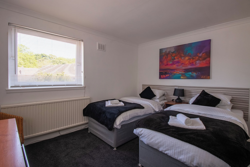 Basic Twin Room