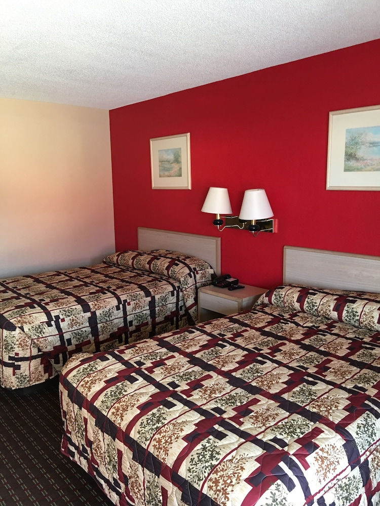 Standard Room, 2 Double Beds, Smoking photo 1