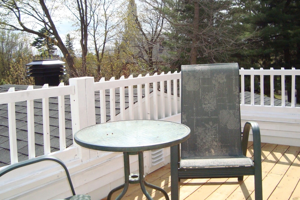Classic Room, 1 Queen Bed, Terrace (Victoria) photo 2