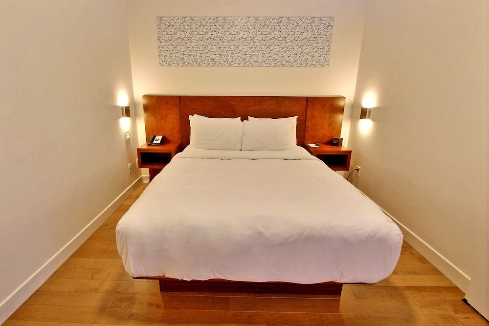 Junior Suite, Multiple Beds photo 2