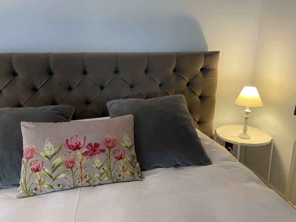 Luxury Room, 1 King Bed, Non Smoking (Suite Florentine) photo 2