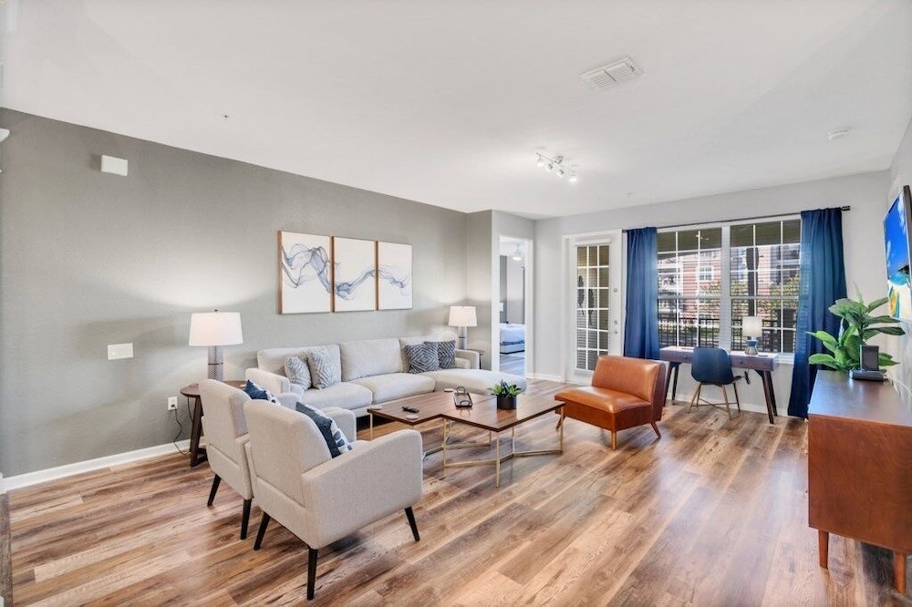 Condo, 3 Bedrooms