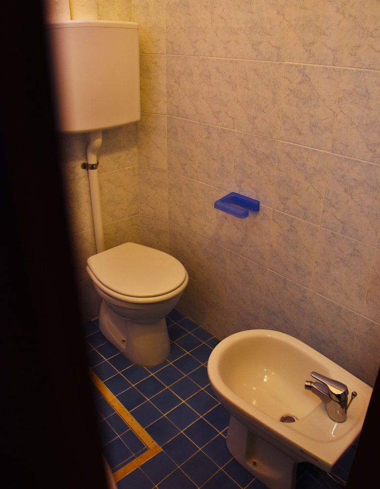 Quadruple Room - Photo 4