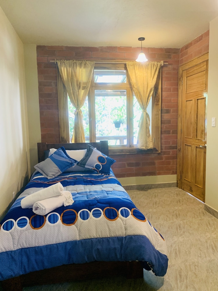 Basic Triple Room photo 1
