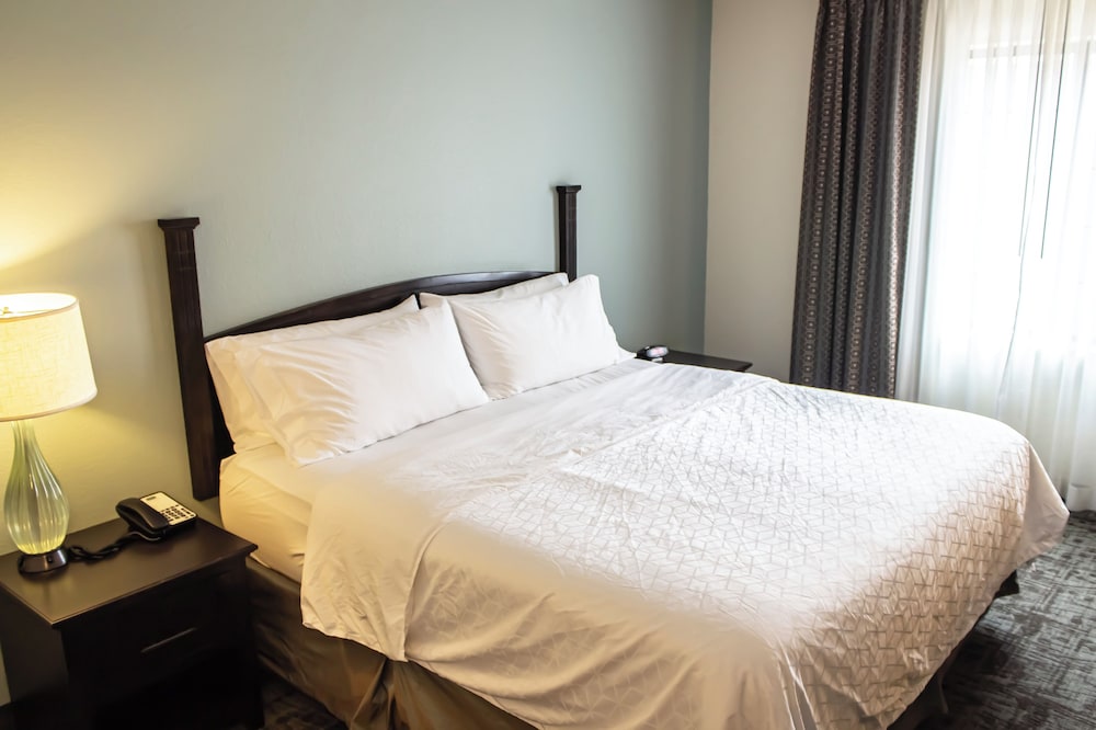 Suite, 1 Bedroom, Accessible Bathtub, Kitchen (Communications) - Photo 3