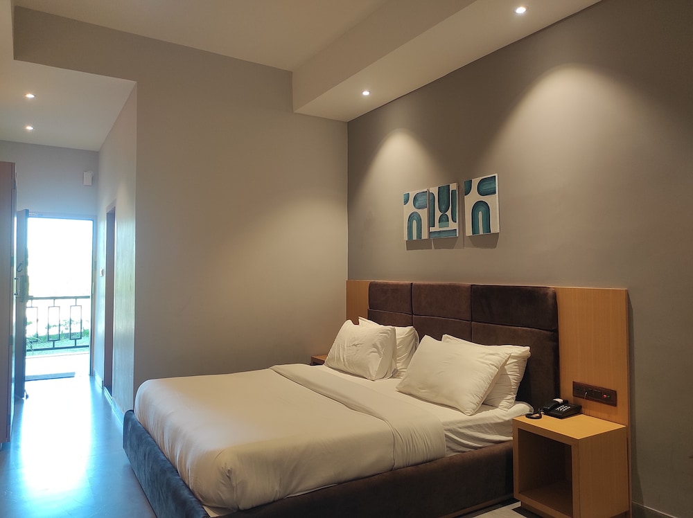 Luxury Room - Photo 7