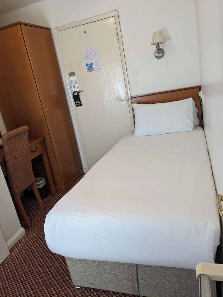 Basic Single Room