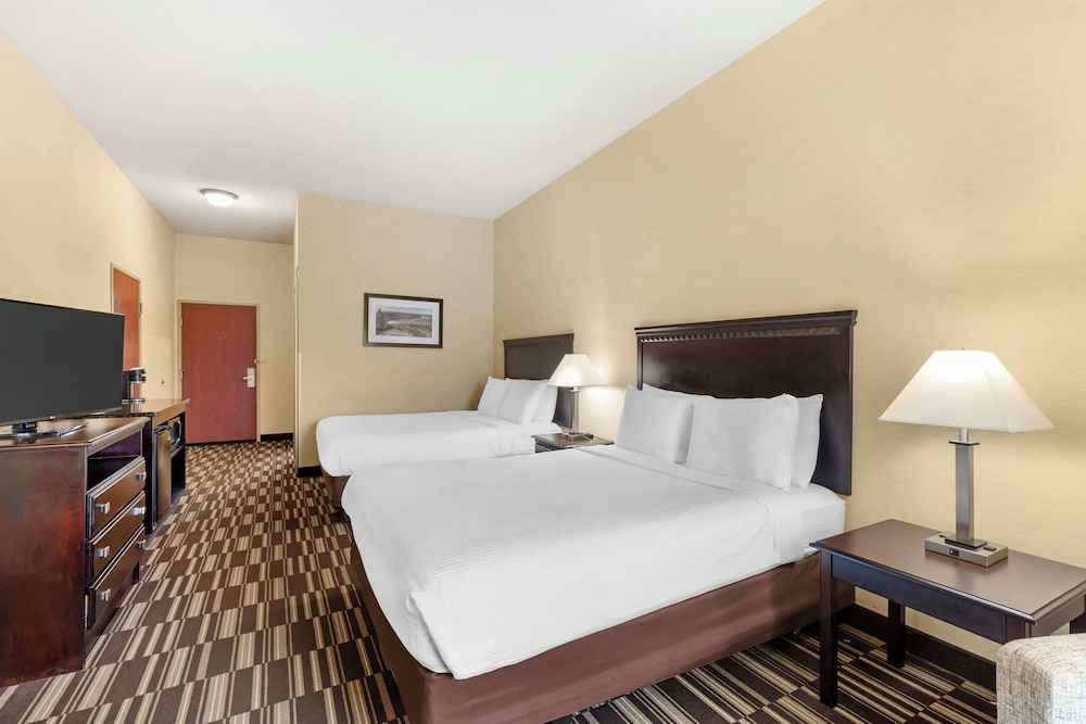 Standard Room, 2 Queen Beds, Accessible, Non Smoking photo 2