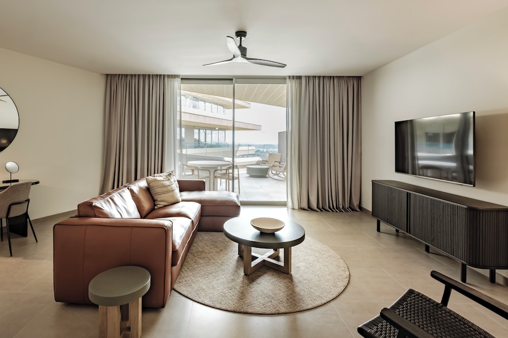 Apartment, 2 Bedrooms, Balcony, Valley View photo 2
