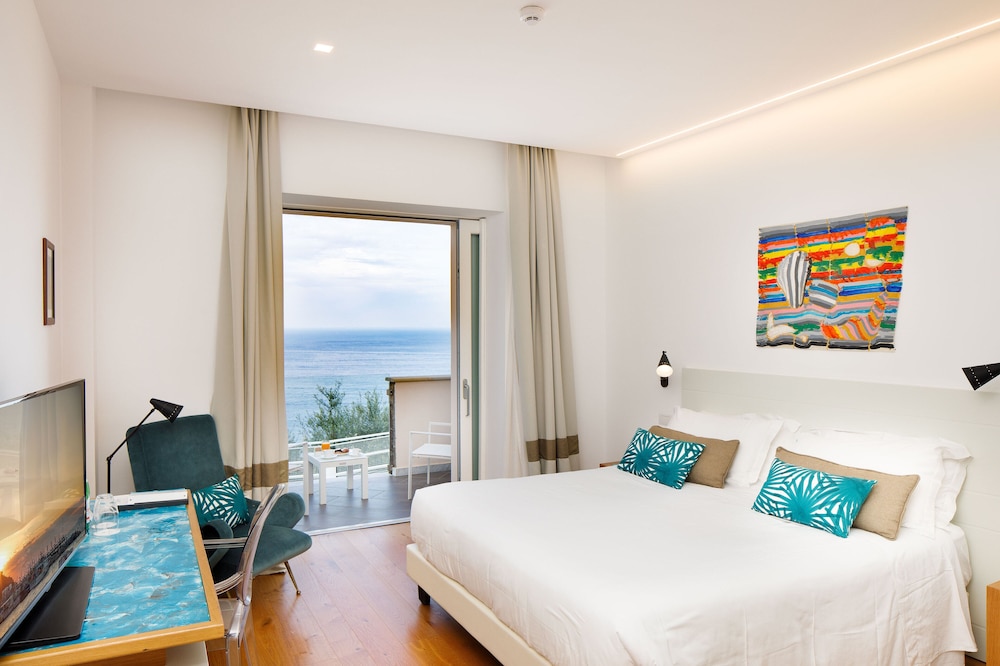 Superior Room, Sea View photo 2