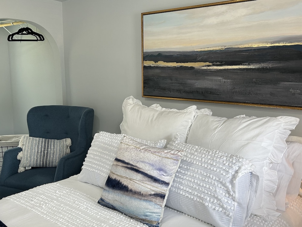 Comfort Room photo 2