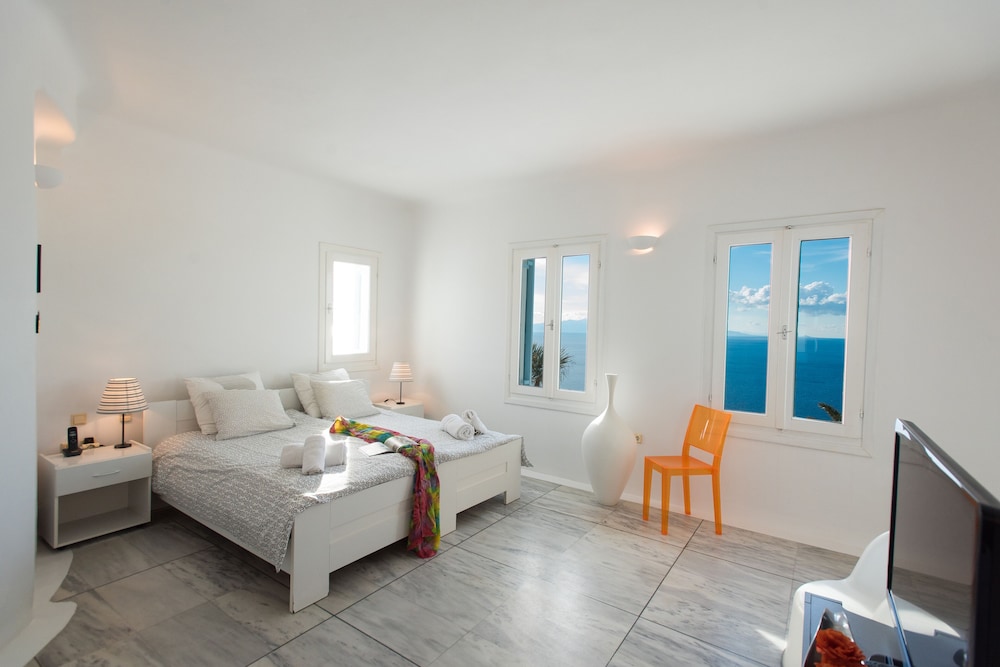 Grand Villa