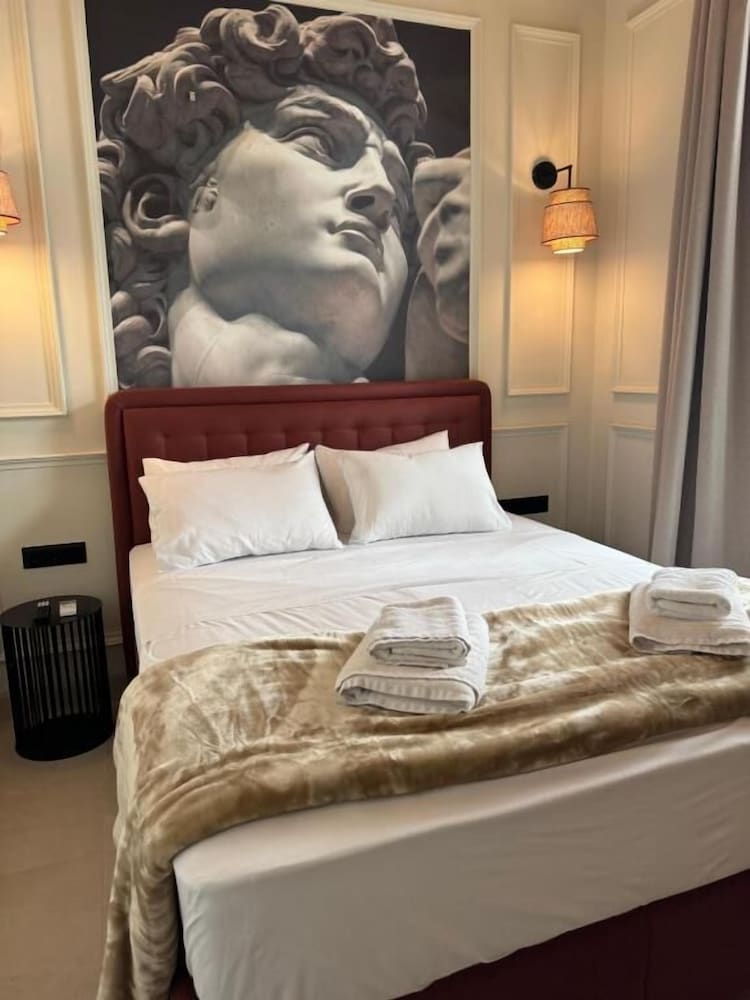 Deluxe Double Room, Courtyard View