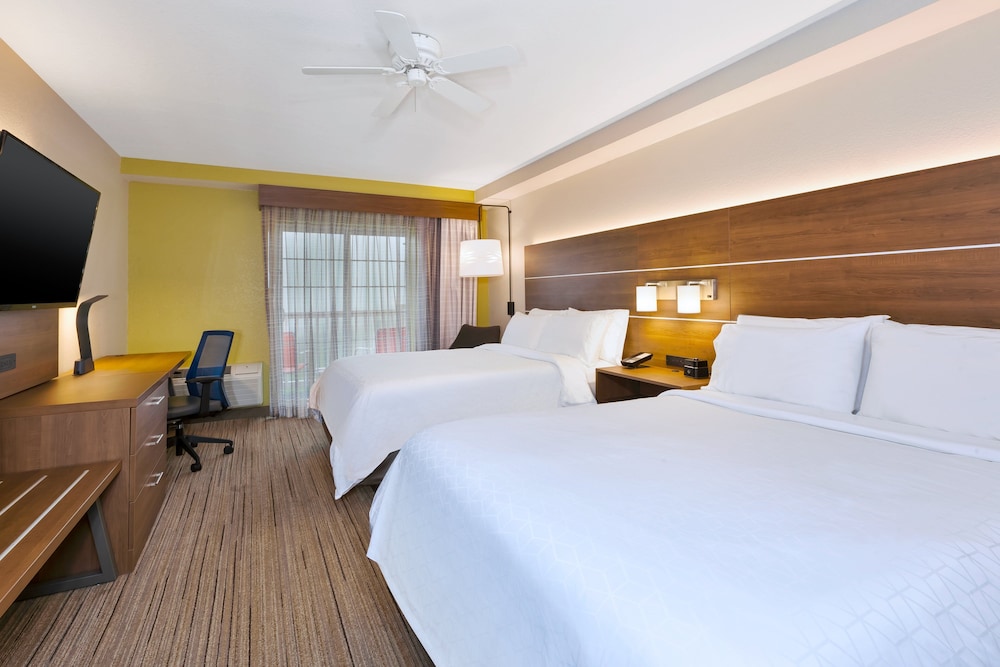 Standard Room, 2 Queen Beds, Valley View - Photo 1