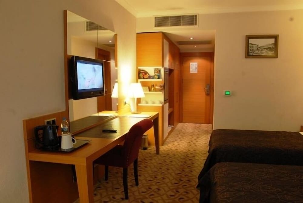 Standard Room photo 3