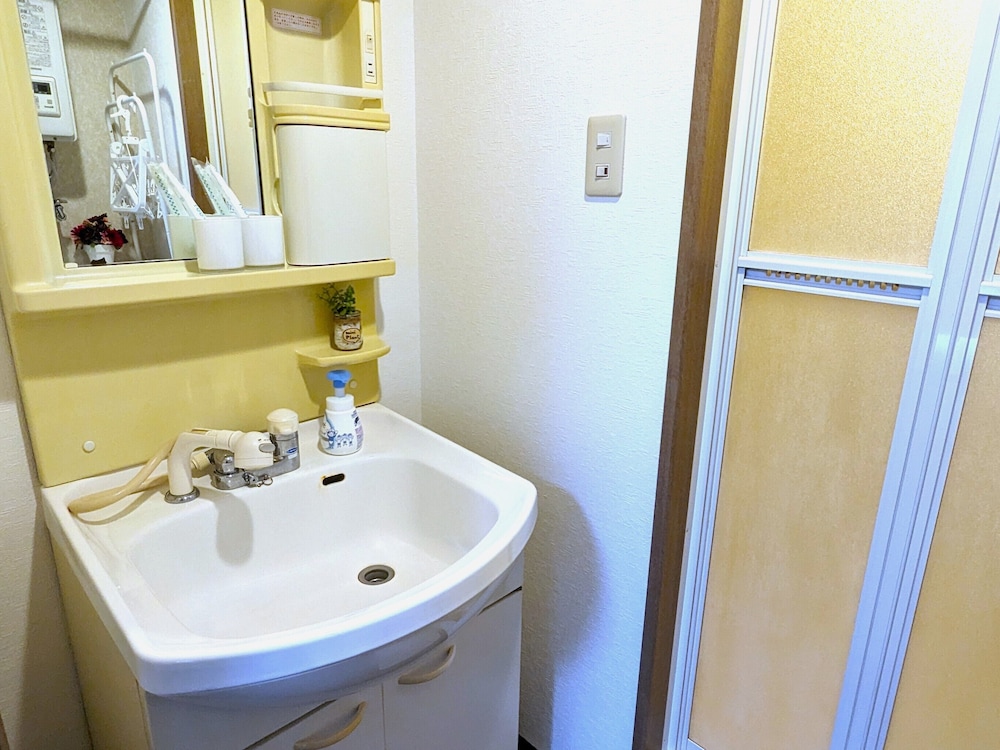 Basic Double Room - Photo 6