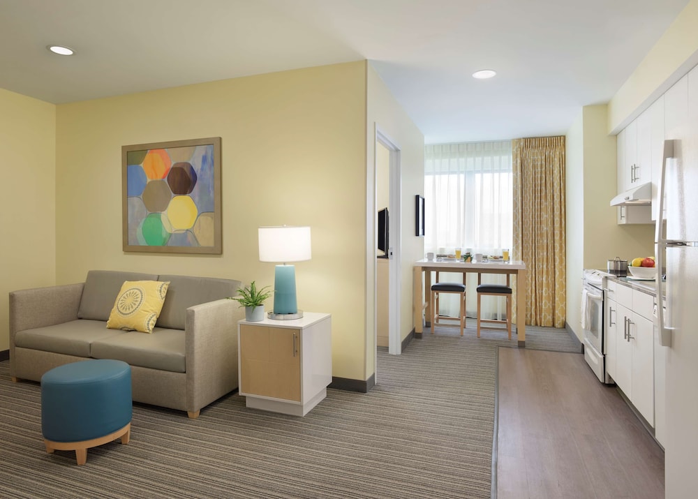 Suite, Multiple Beds (Two Bedroom King Beds) photo 2