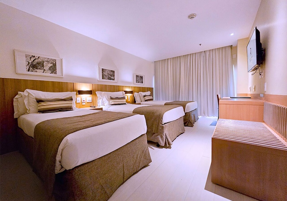 Deluxe Triple Room, Balcony, Sea Facing thumbnail 5