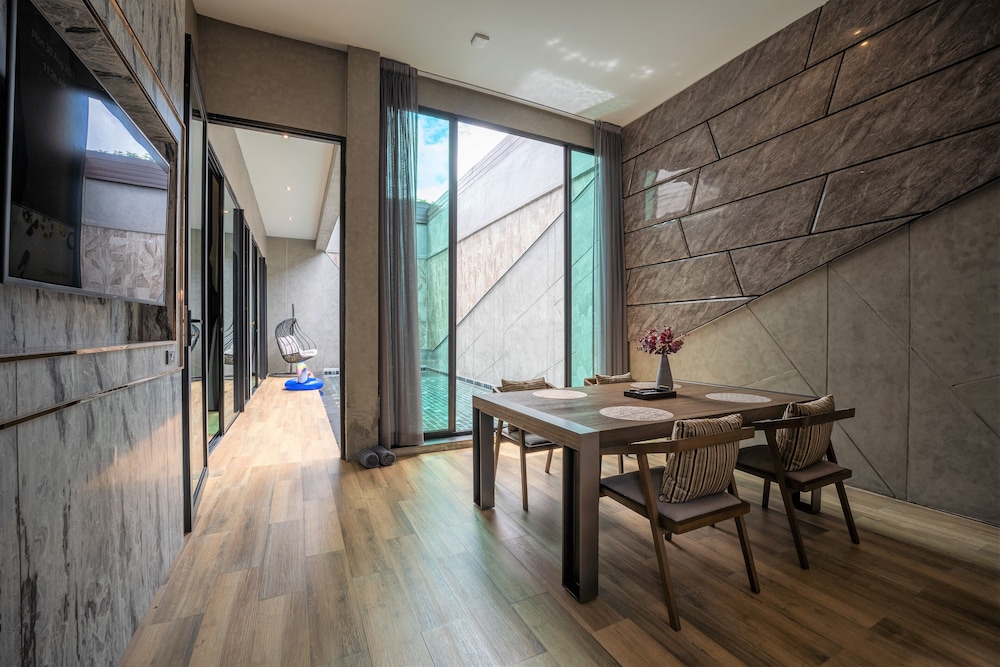 2-Bedroom Villa Suite - Photo 3