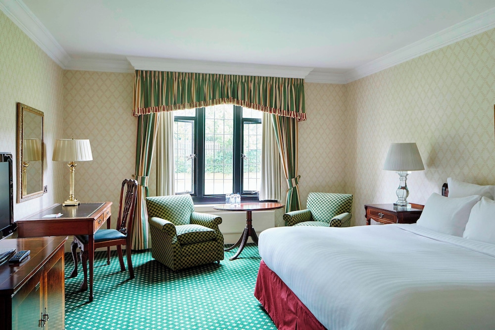 Deluxe Room, 1 King Bed - Photo 2
