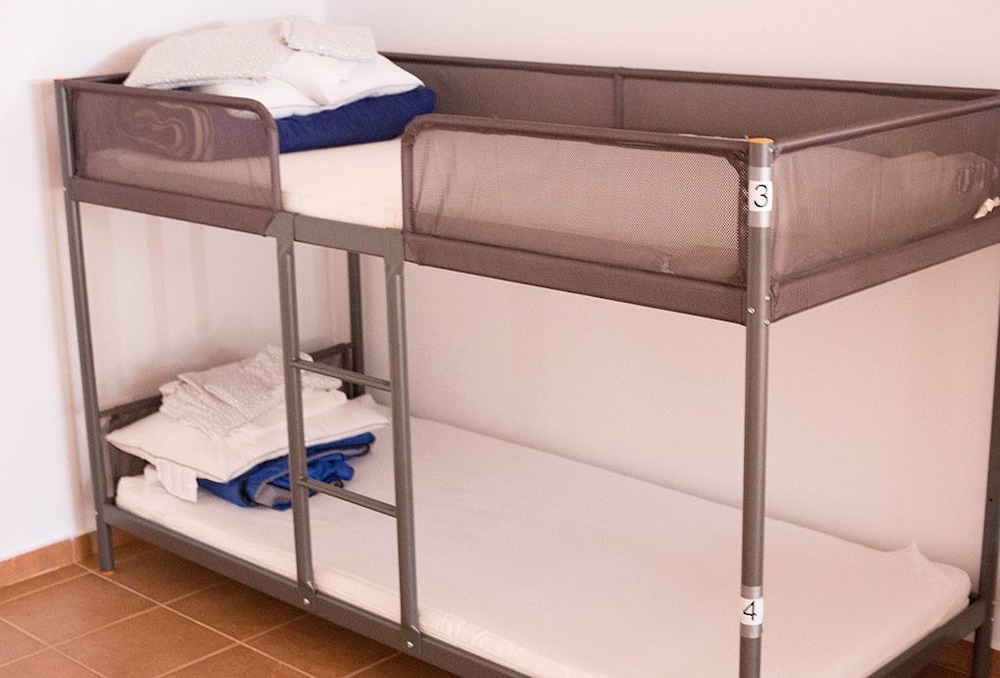 Dormitorio compartido superior, Dormitorio mixto