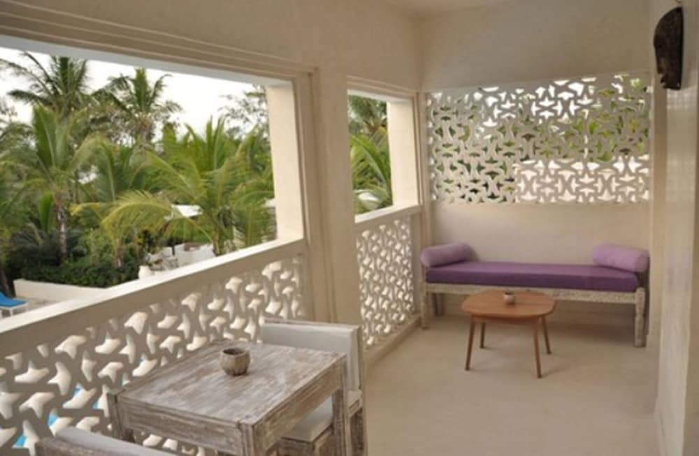 Family Suite, 2 Bedrooms, Balcony photo 3