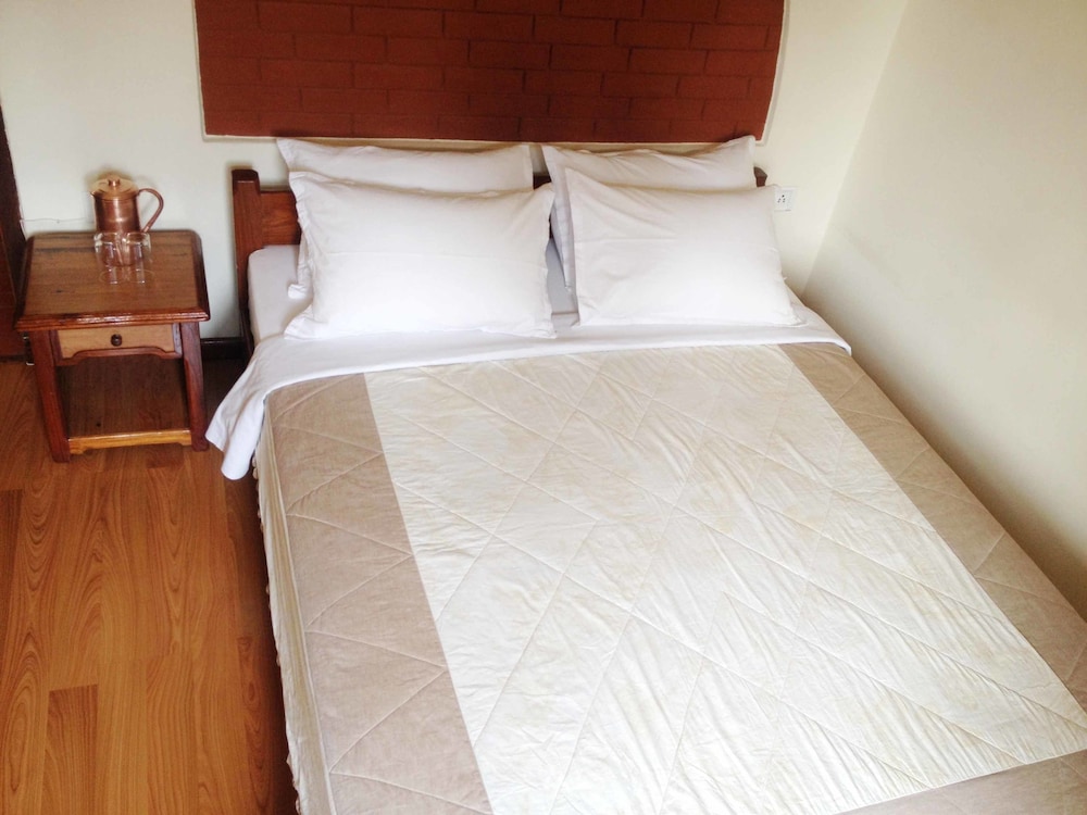Standard Single Room, 1 Bedroom, Non Smoking, Garden View