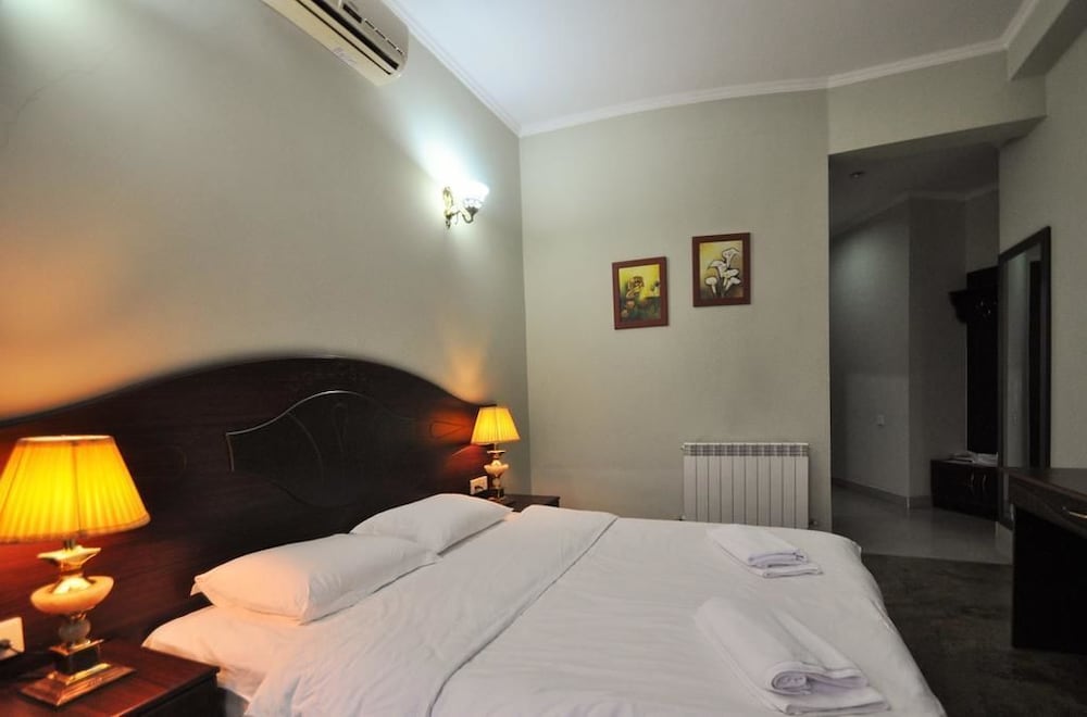 Standard Double Room photo 2