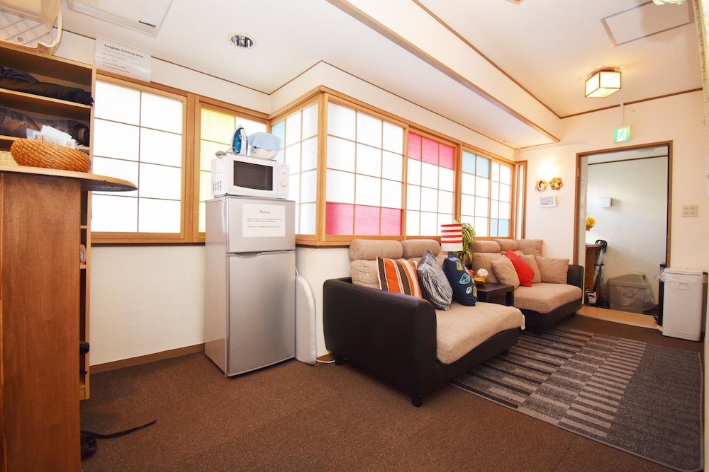 Room 303 photo 3