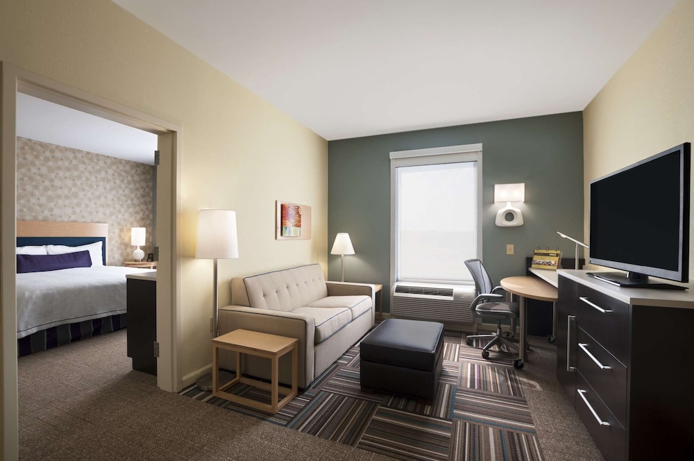 Suite, Accessible, Non Smoking photo 2
