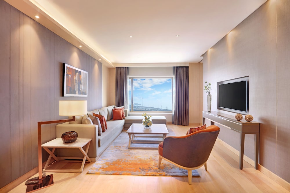 Luxury Suite, 1 King Bed