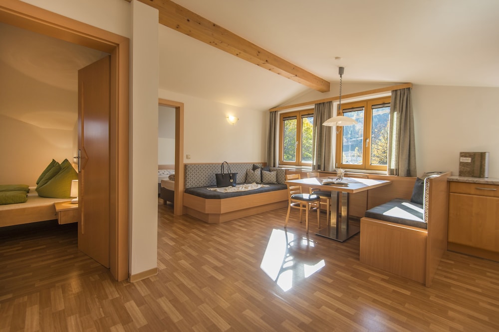 Apartment (Gasteinertalblick) photo 2