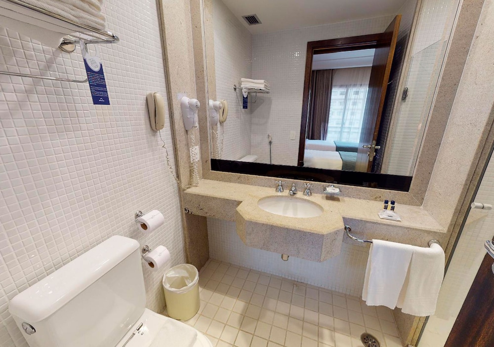 Standard Room, 2 Twin Beds - Photo 4