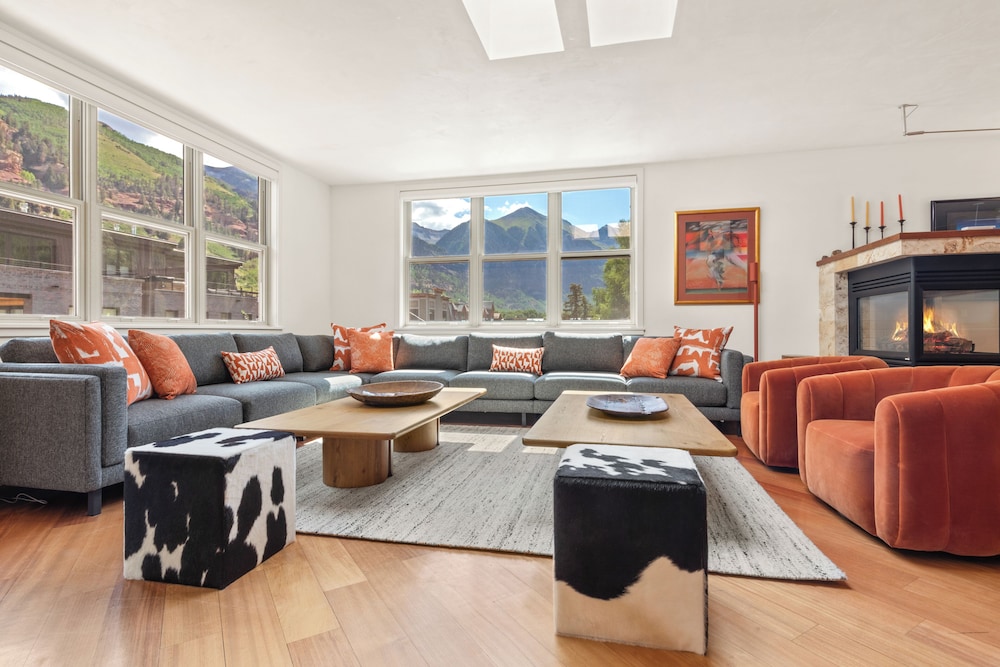 Condo, 4 Bedrooms