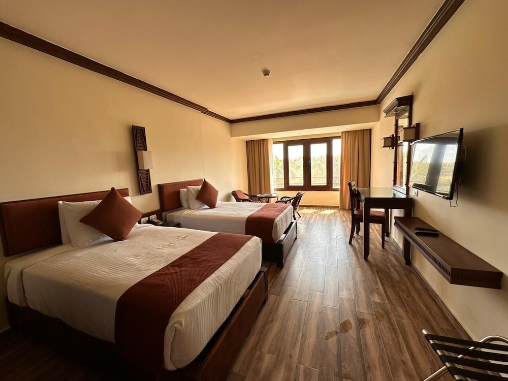 Standard Double or Twin Room photo 1