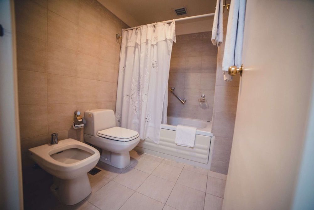 Standard Twin Room photo 3