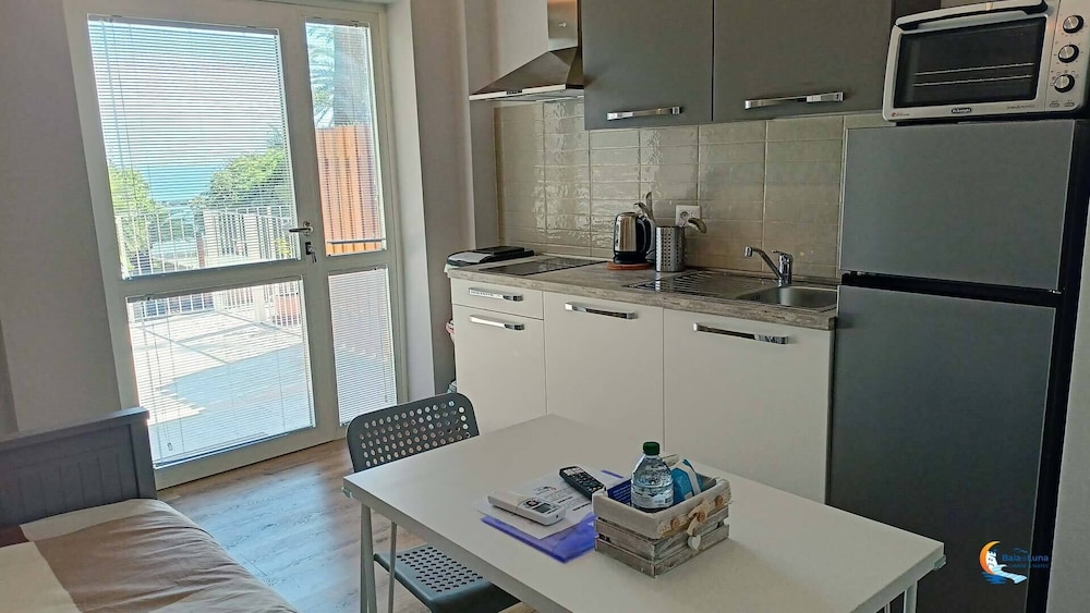 Deluxe Apartment photo 2