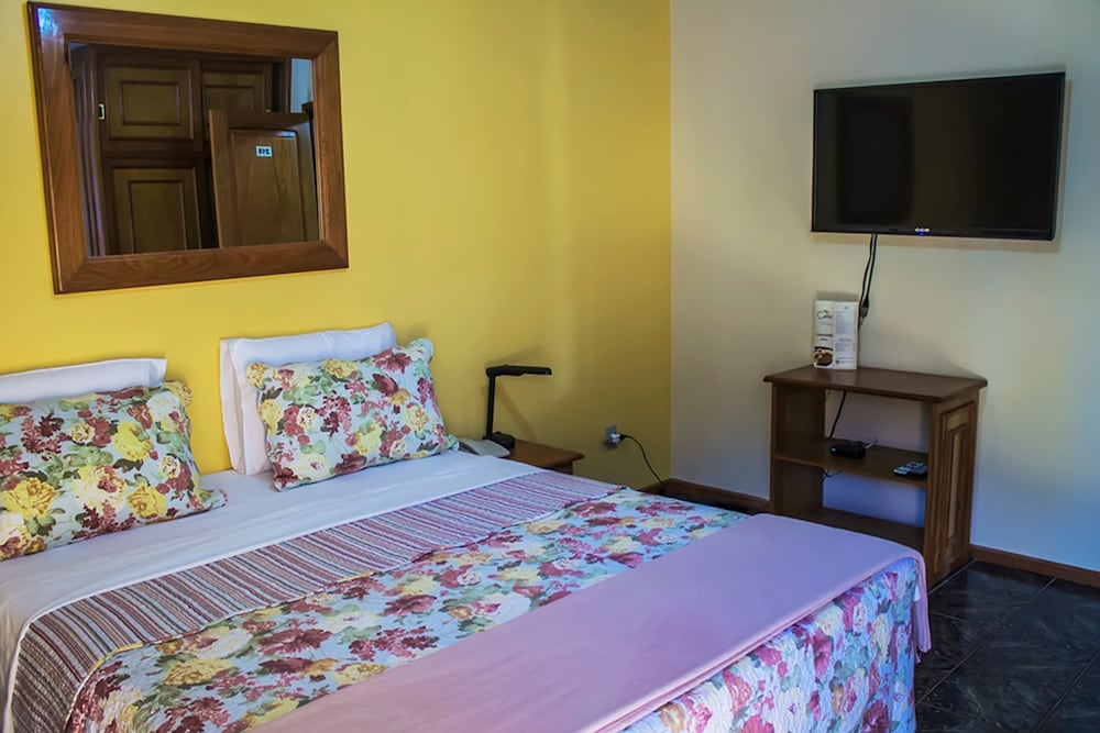 Deluxe Room - Photo 4
