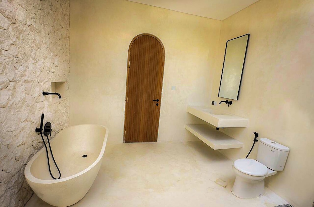 Deluxe Condo, 2 Bedrooms, Private Pool photo 3
