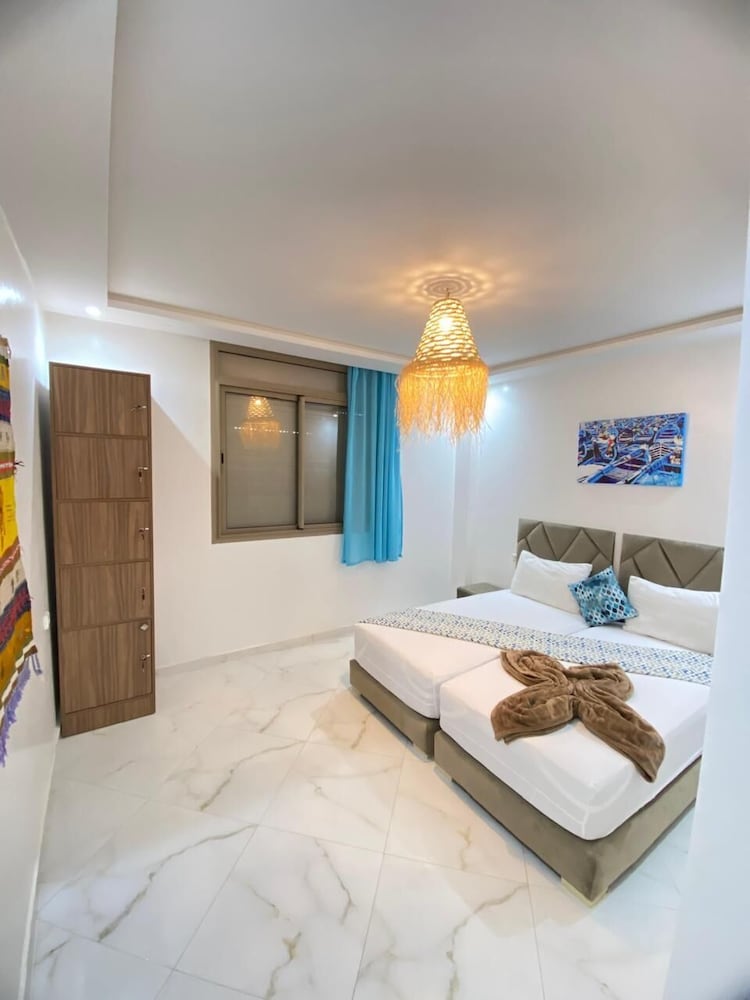 Apartment, 4 Bedrooms, City View photo 3