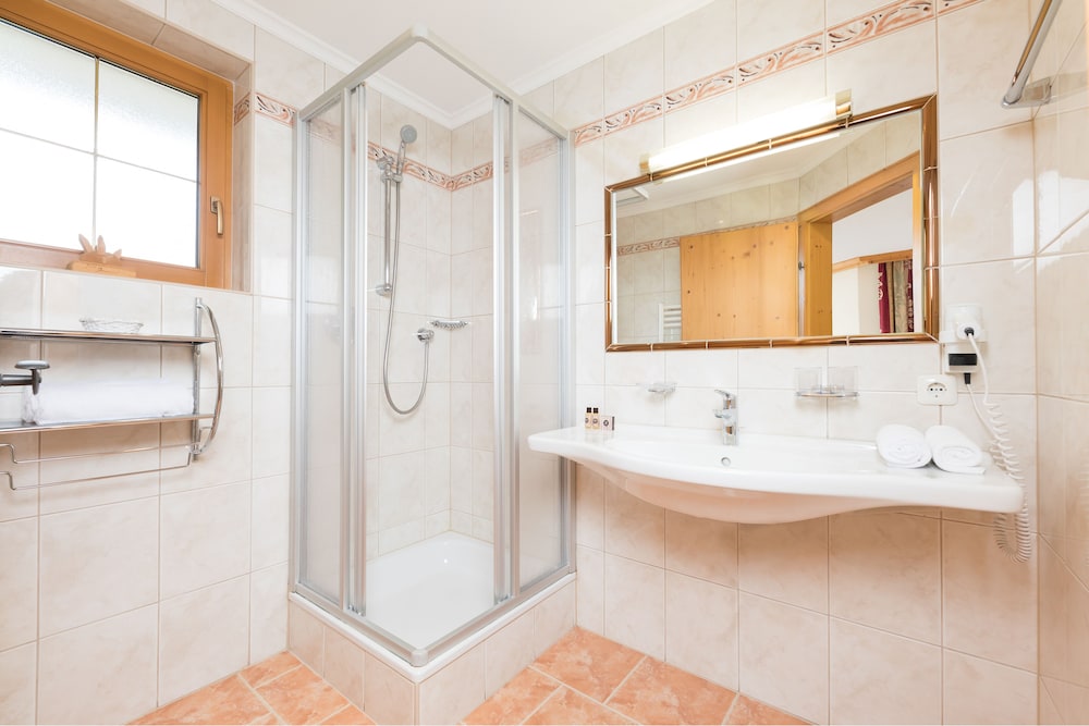 Standard Double Room, Balcony (Rubin) photo 3
