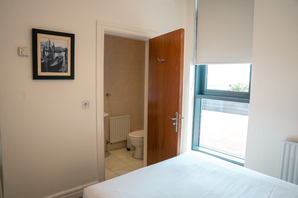 Standard Apartment, 2 Bedrooms - Photo 16