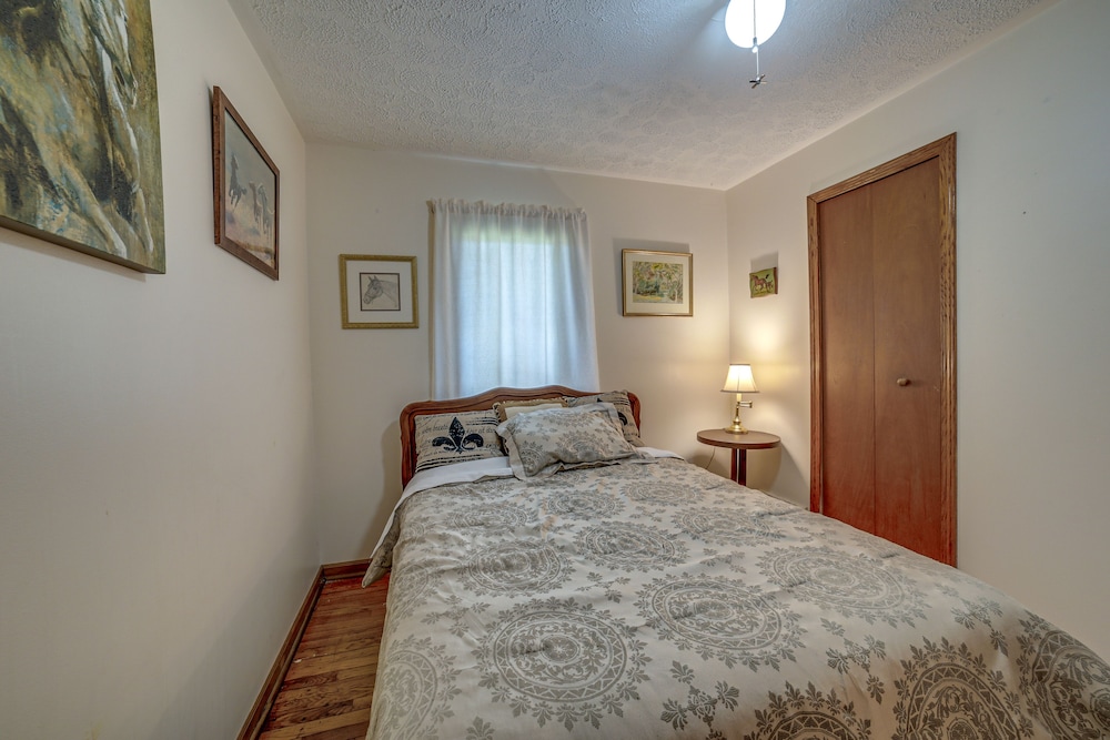 House (2 Bedrooms) photo 3