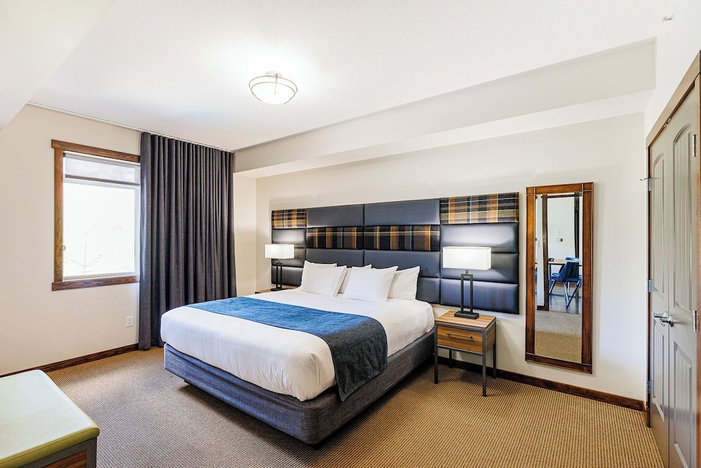 Three Bedroom Suite - Photo 1