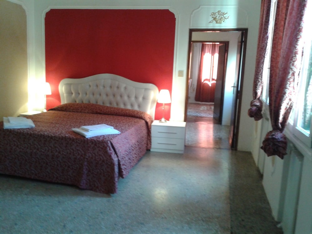 Deluxe Suite, 2 Bedrooms photo 2